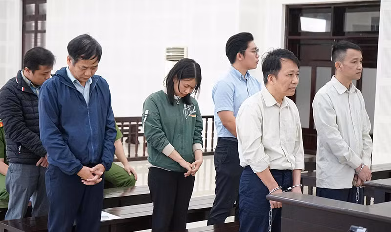 Các bị cáo tại toà