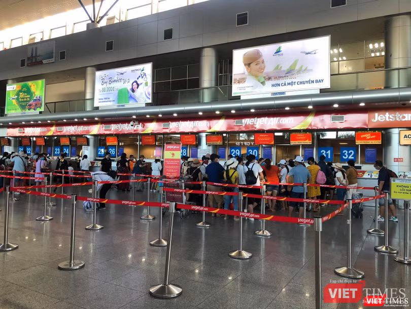 Hình ảnh tại ga đi (Departures) sân bay Đà Nẵng
