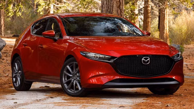 Mazda3 phiên bản 2020 cũng vẫn sẽ được lắp ráp tại Việt Nam, trong khi mẫu Mazda2 đang được nhập khẩu từ Thái Lan Mazda3 phiên bản 2020 cũng vẫn sẽ được lắp ráp tại Việt Nam, trong khi mẫu Mazda2 đang được nhập khẩu từ Thái Lan