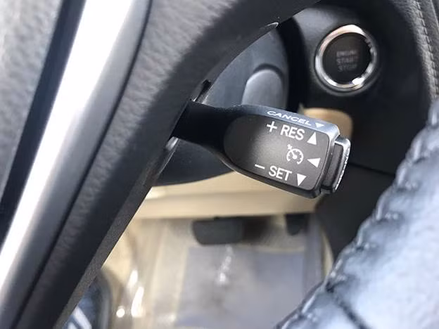 Trang bị Cruise Control trên Vios G CVT 2020