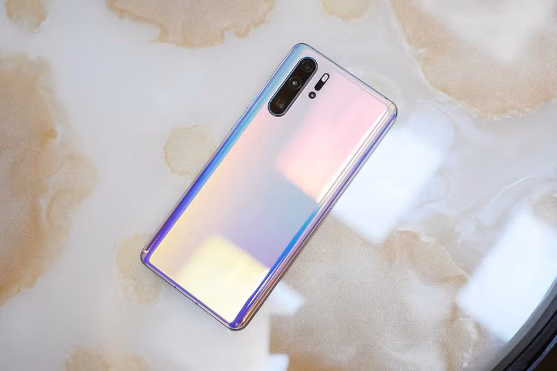 (ảnh: Phone Arena) (ảnh: Phone Arena)