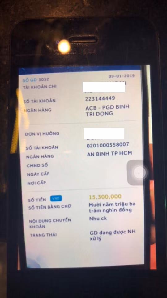 Một thương gia ở TP.HCM bị lừa mất iPhone: Cảnh báo về lỗ hổng chuyển khoản online liên ngân hàng ảnh 1 Một thương gia ở TP.HCM bị lừa mất iPhone: Cảnh báo về lỗ hổng chuyển khoản online liên ngân hàng ảnh 1