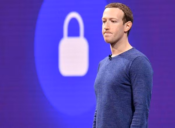 Ông chủ mạng xã hội Facebook tin rằng mình vẫn là người tốt nhất để dẫn dắt công ty giải quyết vấn đề, hướng tới tương lai.