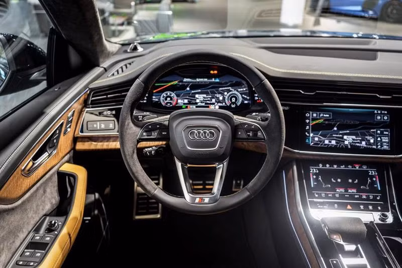 Bên trong xe Audi Q8 Bên trong xe Audi Q8