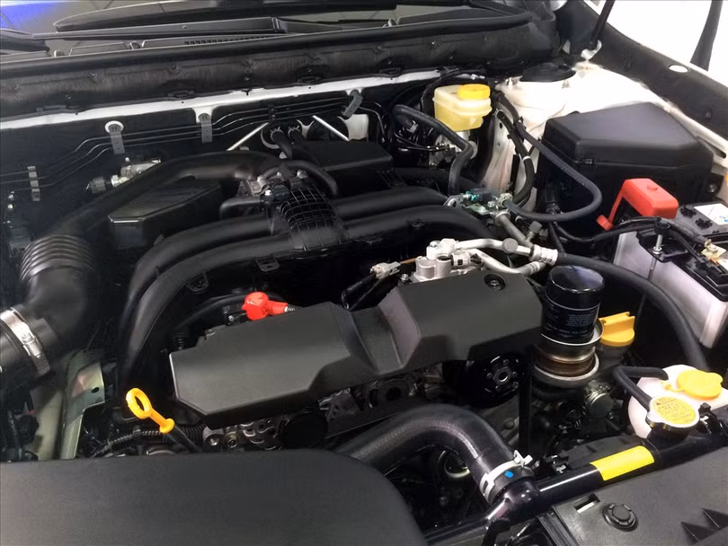 Cận cảnh khối động cơ Boxer nằm ngang gắn liền với tên tuổi của Subaru. Ảnh:Tr. N