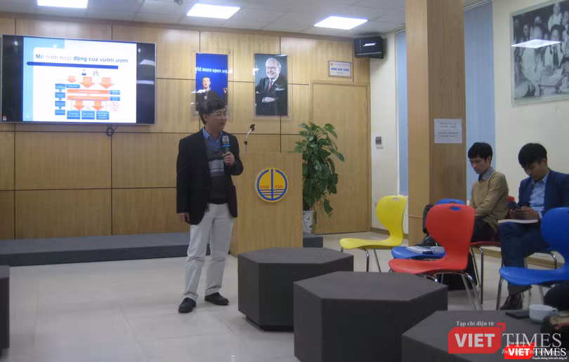 TS Trần Văn Bình - nguyên Chủ tịch HĐTV Công ty BK Holding giới thiệu về mô hình Vườn ươm Khởi nghiệp ở Đại học Bách khoa Hà Nội