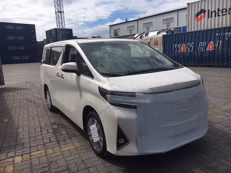 Xe được nhập trực tiếp từ Mỹ về Việt Nam theo diện không chính hãng. Xe được nhập trực tiếp từ Mỹ về Việt Nam theo diện không chính hãng.