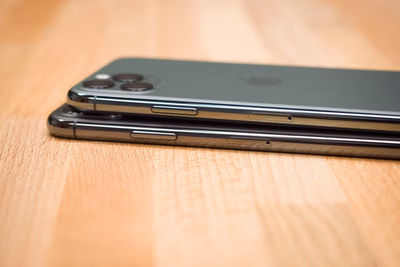Đường ăng ten trên cạnh máy sẽ dày hơn (ảnh Phone Arena) Đường ăng ten trên cạnh máy sẽ dày hơn (ảnh Phone Arena)
