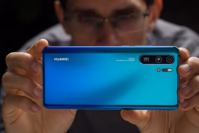 Chế độ Night Mode sẽ sớm trở thành công nghệ phổ biến trong các dòng Flagships tới đây (Ảnh: Phonearena.com) Chế độ Night Mode sẽ sớm trở thành công nghệ phổ biến trong các dòng Flagships tới đây (Ảnh: Phonearena.com)