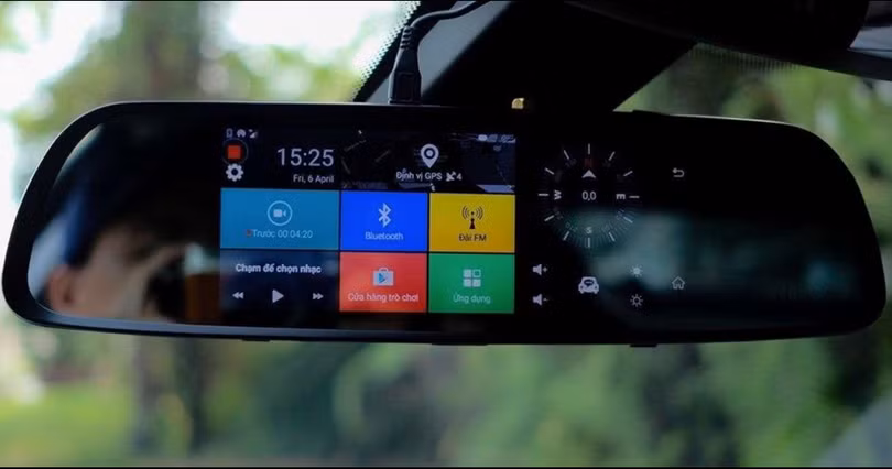 Camera hành trình kết hợp định vị GPS là một thiết bị rất hữu ích. Ảnh BD Camera hành trình kết hợp định vị GPS là một thiết bị rất hữu ích. Ảnh BD