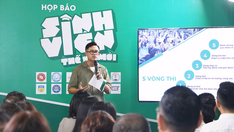 MC Đức Bảo giới thiệu về chương trình "Sinh viên thế hệ mới"