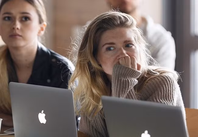 Những tình huống oái ăm là một phần trong đời sống hiện đại ngày nay (Ảnh Flickr)