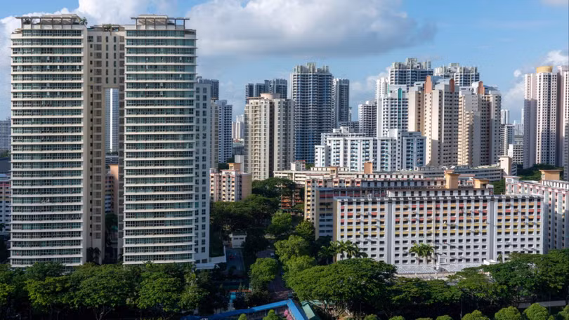 Khoảng 80% dân số Singapore sống trong các căn hộ HDB xây dựng, quản lý.