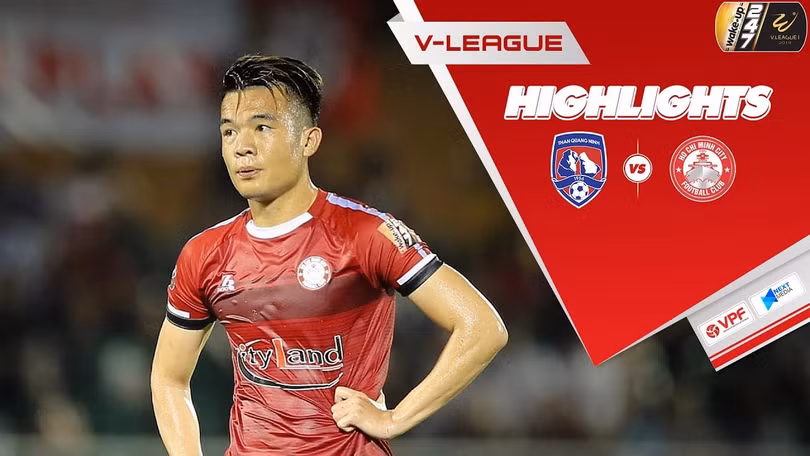 Hoàng Thịnh đã giúp TP.HCM duy trì ngôi đầu V.League