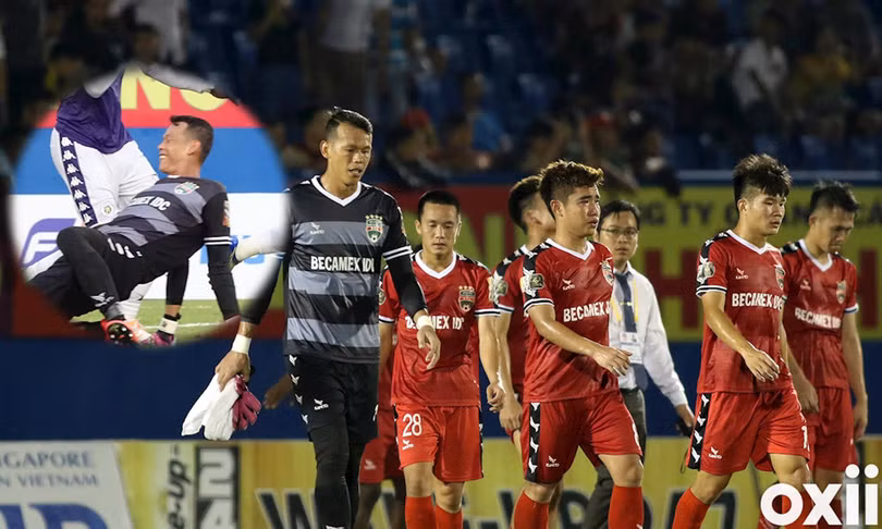 “Hành động kỳ lạ” của Tấn Trường đã biếu không bàn gỡ hòa cho Hà Nội (ảnh CLB)