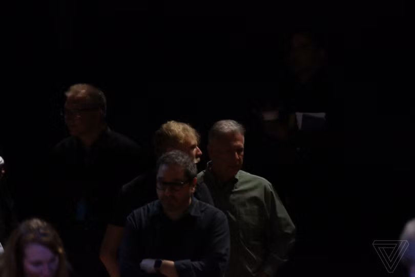 iPhone X giá từ 999 USD, lên kệ vào 3/11 ảnh 92