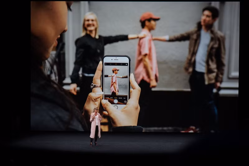 iPhone X giá từ 999 USD, lên kệ vào 3/11 ảnh 84