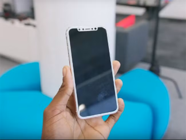 iPhone Edition (ảnh: TrustedReviews)