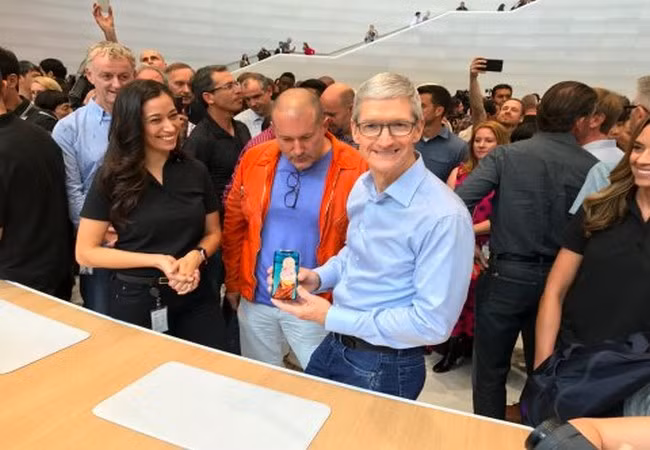 iPhone X có xứng là chiếc điện thoại nghìn đô không? ảnh 1