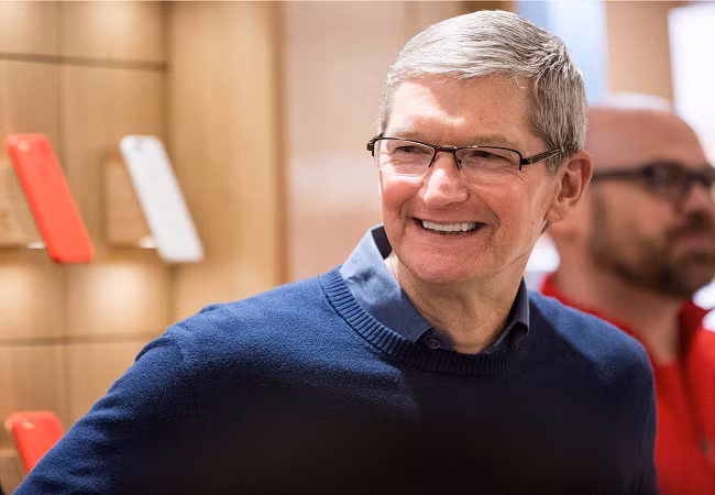 CEO Tim Cook của Apple đang rất muốn phát triển các thiết bị sử dụng công nghệ thực tế tăng cường (ảnh: Business Insider)