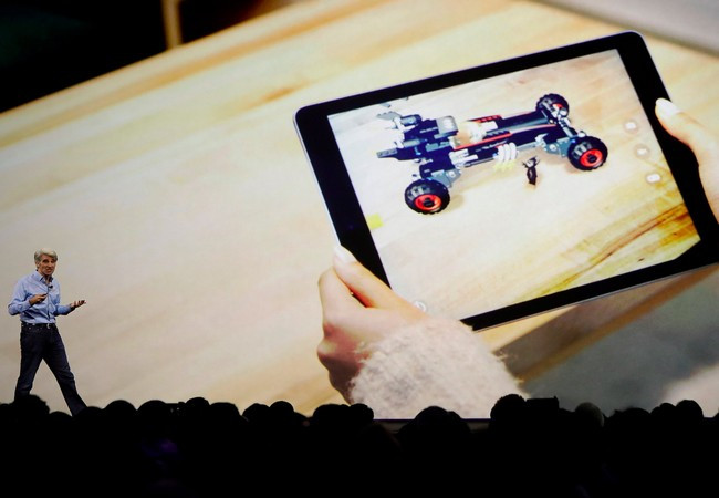 Tai nghe thực tế tăng cường sẽ là sản phẩm nổi bật tiếp theo của Apple? ảnh 2