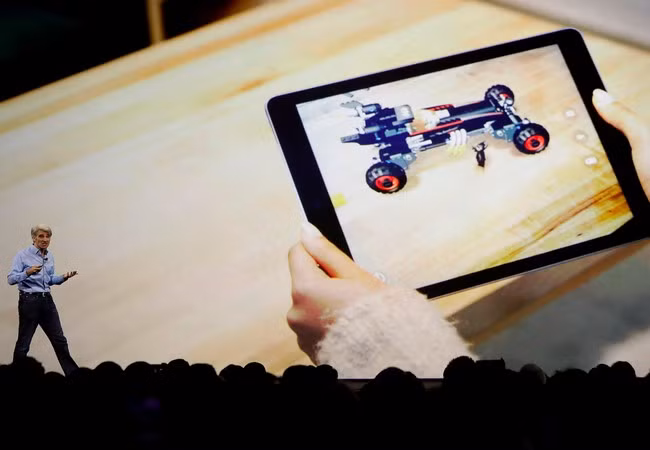 Tai nghe thực tế tăng cường sẽ là sản phẩm nổi bật tiếp theo của Apple? ảnh 2