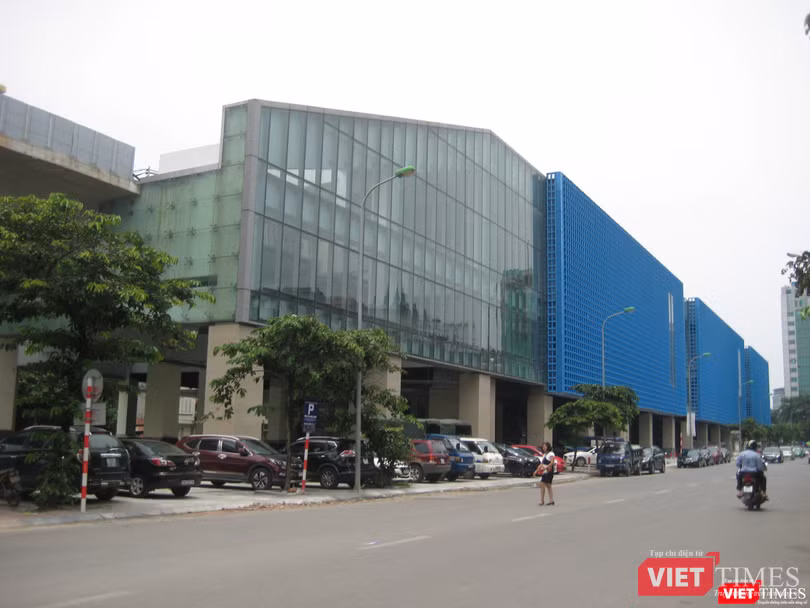 Nhà ga đầu mối Cát Linh - điểm đầu của tuyến đường sắt trên cao Cát Linh - Hà Đông