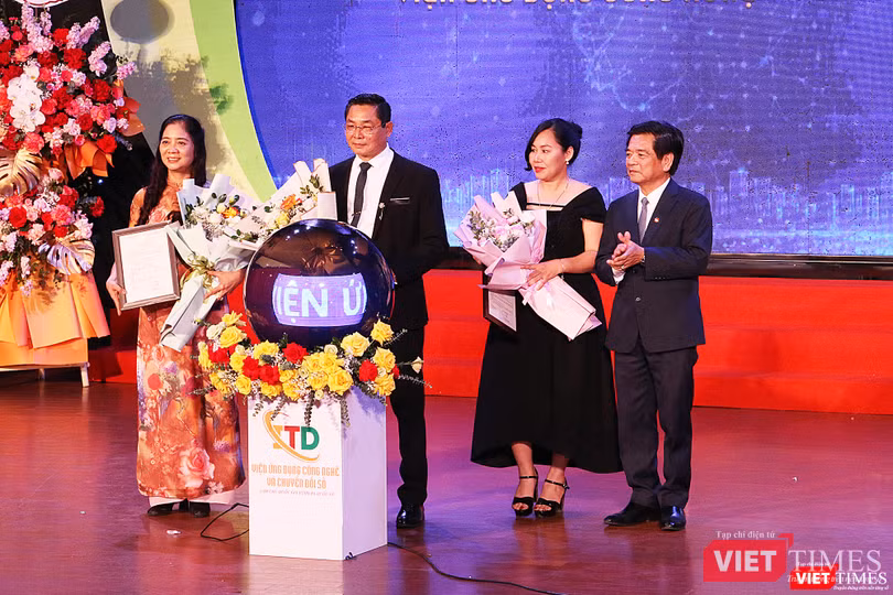 Hội đồng quản lý Viện gồm ông Hoàng Văn Mai - Chủ tịch Hội đồng; bà Trần Thị Tuyết Mai - Phó Chủ tịch Hội đồng và bà Phạm Thị Thanh - Phó Chủ tịch Hội đồng