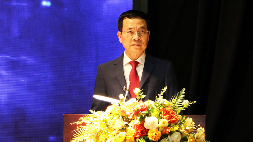 Bộ trưởng Bộ Thông tin và Truyền thông Nguyễn Mạnh Hùng