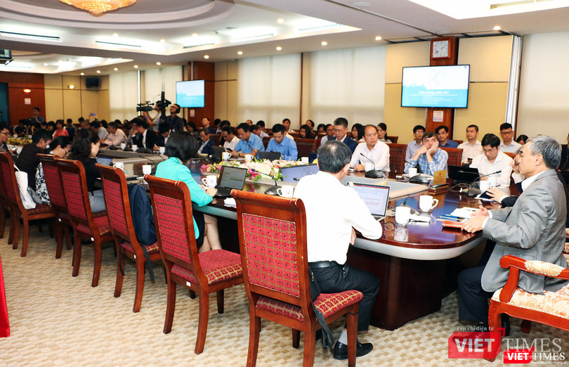 Hội thảo thu hút đông đảo các chuyên gia trong lĩnh vực hành chính công và chuyển đổi số tham dự Hội thảo thu hút đông đảo các chuyên gia trong lĩnh vực hành chính công và chuyển đổi số tham dự