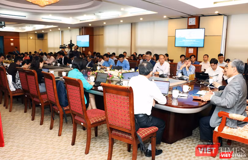 Hội thảo thu hút đông đảo các chuyên gia trong lĩnh vực hành chính công và chuyển đổi số tham dự