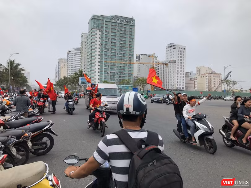 Không khí trận bóng lịch sử của U23 Việt Nam: Chút tiếc nuối phút cuối ảnh 27