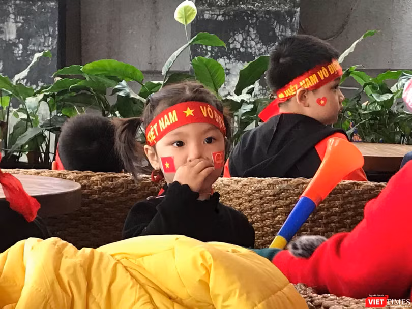 Không khí trận bóng lịch sử của U23 Việt Nam: Chút tiếc nuối phút cuối ảnh 11