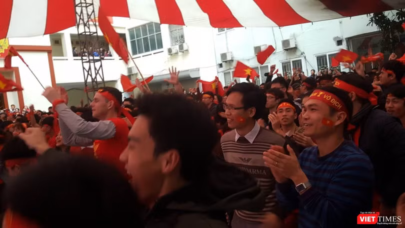 Không khí trận bóng lịch sử của U23 Việt Nam: Chút tiếc nuối phút cuối ảnh 22