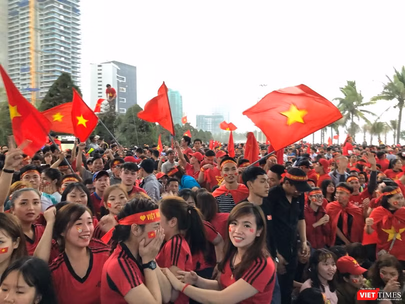 Không khí trận bóng lịch sử của U23 Việt Nam: Chút tiếc nuối phút cuối ảnh 41