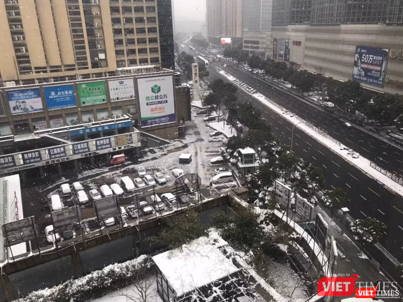 Mới nhất: Tuyết rơi trở lại ngày một dày hơn ở Thường Châu, AFC thông báo không hoãn chung kết ảnh 1