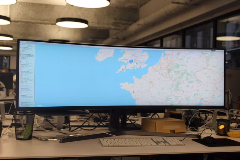 Website, YouTube và các ứng dụng sẽ hiển thị như thế nào trên màn hình siêu rộng này? ảnh 32