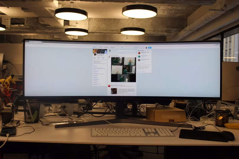 Website, YouTube và các ứng dụng sẽ hiển thị như thế nào trên màn hình siêu rộng này? ảnh 6