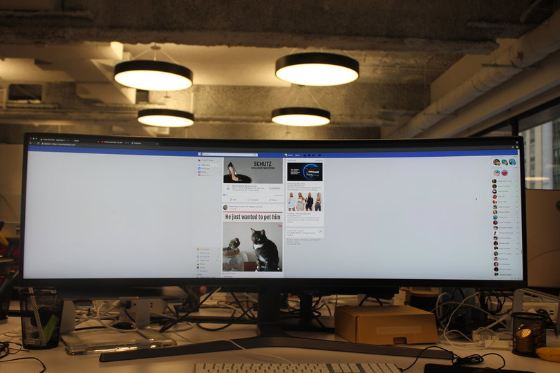 Website, YouTube và các ứng dụng sẽ hiển thị như thế nào trên màn hình siêu rộng này? ảnh 7