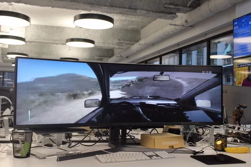 Website, YouTube và các ứng dụng sẽ hiển thị như thế nào trên màn hình siêu rộng này? ảnh 5