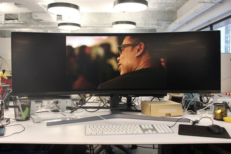 Website, YouTube và các ứng dụng sẽ hiển thị như thế nào trên màn hình siêu rộng này? ảnh 2