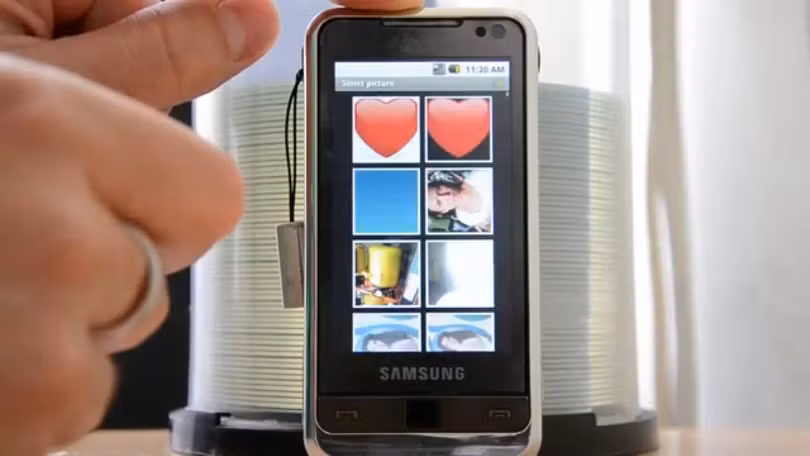 Cùng hoài cổ với 6 mẫu smartphone ra đời cách đây 10 năm ảnh 6