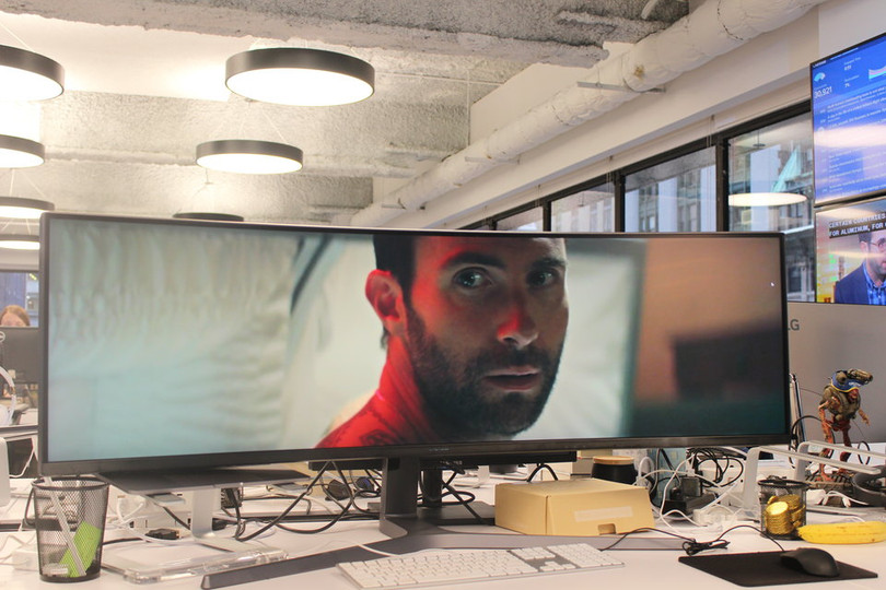 Website, YouTube và các ứng dụng sẽ hiển thị như thế nào trên màn hình siêu rộng này? ảnh 24