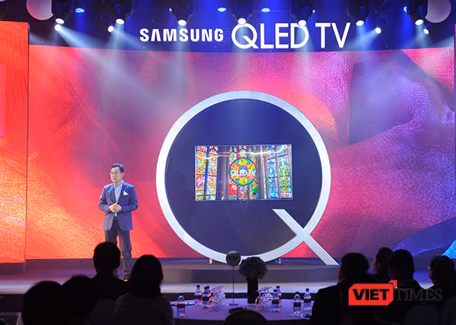 3 mẫu TV QLED mới của Samsung là Q7, Q8 và Q9, mức giá cho bản thấp nhất là 64,9 triệu đồng