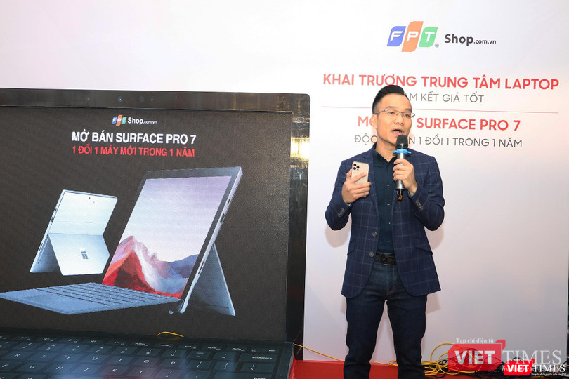 ông Nguyễn Thế Kha giới thiệu về Surface Pro 7 ông Nguyễn Thế Kha giới thiệu về Surface Pro 7