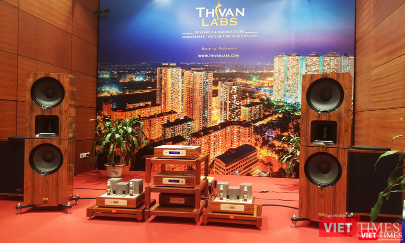 Chiêm ngưỡng những cặp loa tiền tỷ tại Triển lãm nghe nhìn Việt Nam 2017 ảnh 9