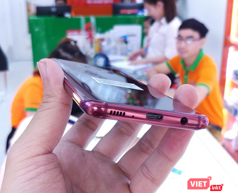 Phiên bản Galaxy S8 màu độc, lạ, xuất hiện tại Việt Nam ảnh 6