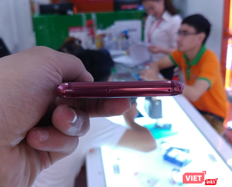 Phiên bản Galaxy S8 màu độc, lạ, xuất hiện tại Việt Nam ảnh 7
