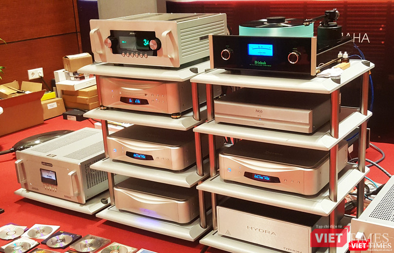 Chiêm ngưỡng những cặp loa tiền tỷ tại Triển lãm nghe nhìn Việt Nam 2017 ảnh 12