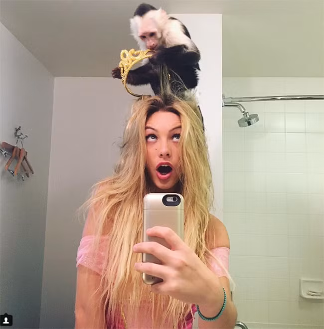 Cuộc sống tuyệt vời của cô gái được nhiều người xem nhất trên Instagram ảnh 3